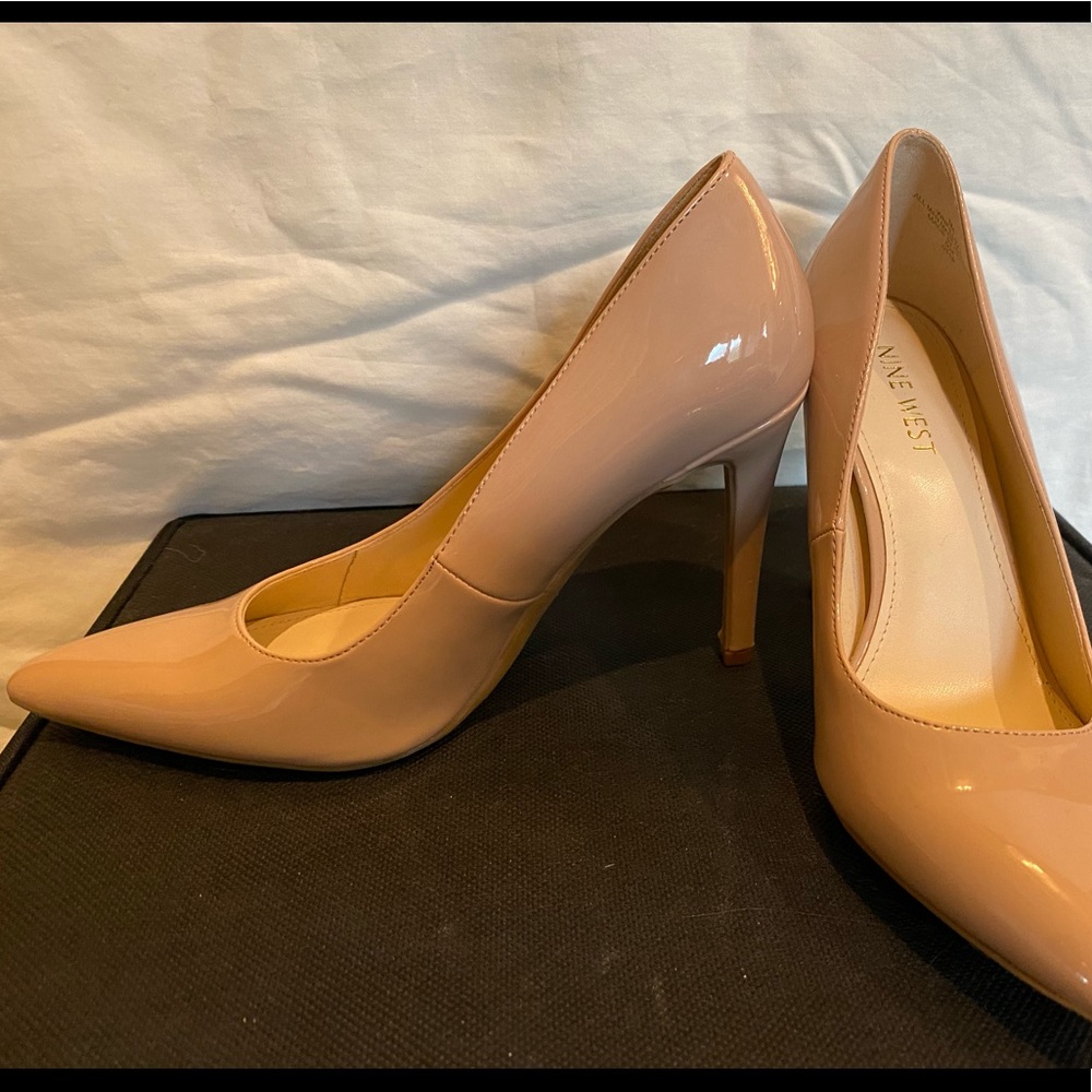 Nine West Pumps Size 6